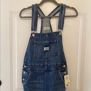 NWT Levi's Classic Denim Overalls